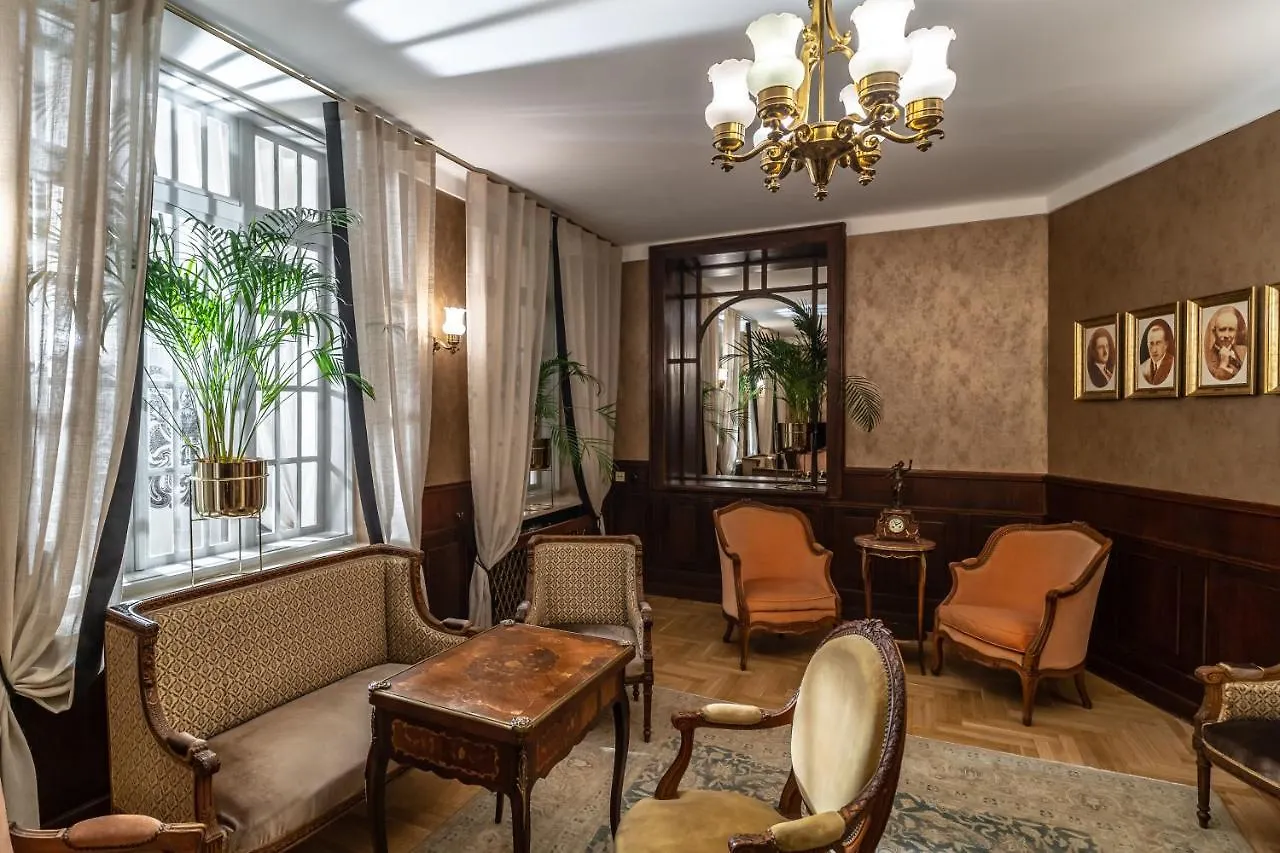 Hotel H15 Francuski Old Town - Destigo Hotels Kraków Polska