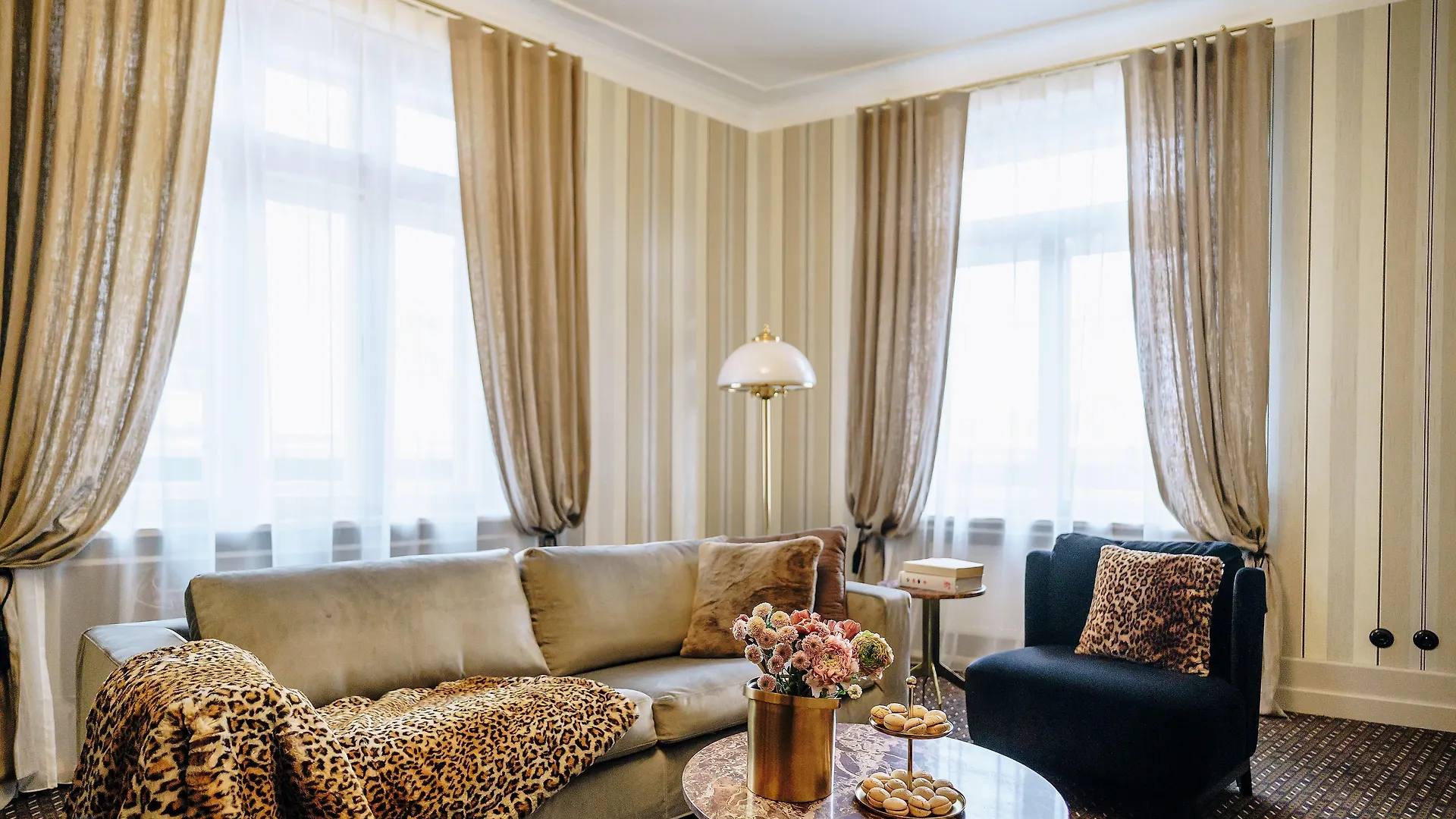 Hotel H15 Francuski Old Town - Destigo Hotels Kraków 5*,