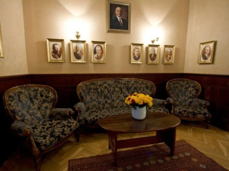Hotel H15 Francuski Old Town - Destigo Hotels Kraków 5*,