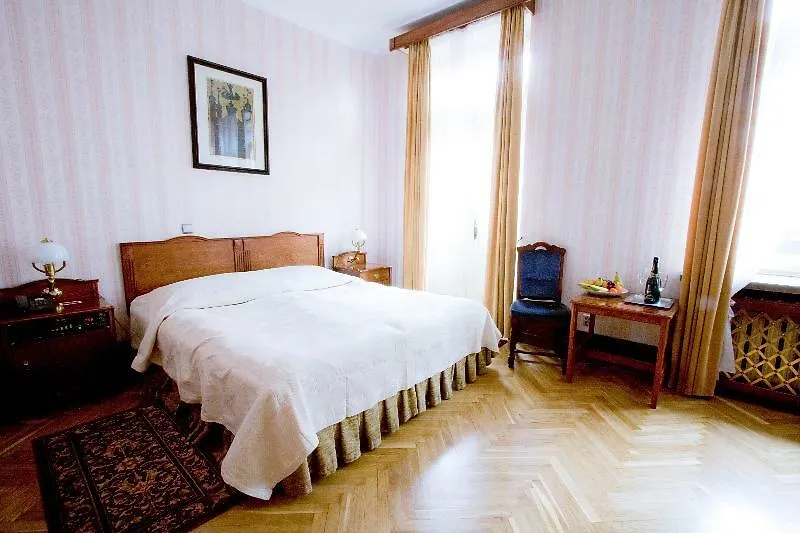 Hotel H15 Francuski Old Town - Destigo Hotels Kraków