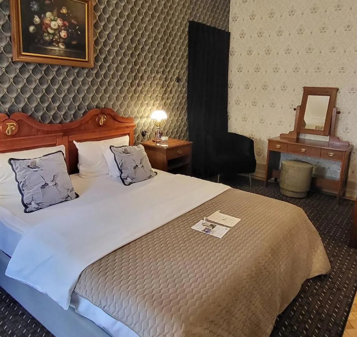 Hotel H15 Francuski Old Town - Destigo Hotels Krakow