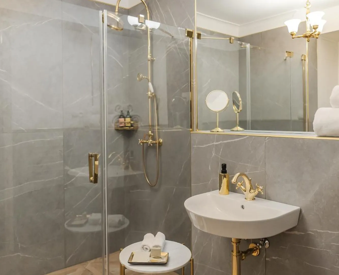 Hotel H15 Francuski Old Town - Destigo Hotels Krasków