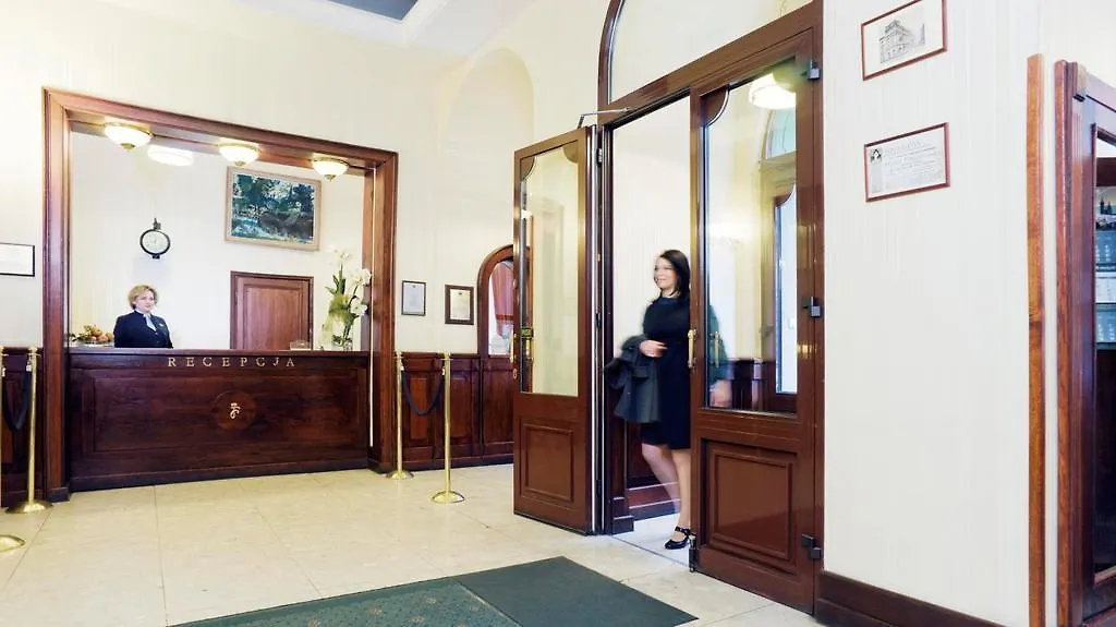 Hotel H15 Francuski Old Town - Destigo Hotels Krasków 5*,  Πολωνία